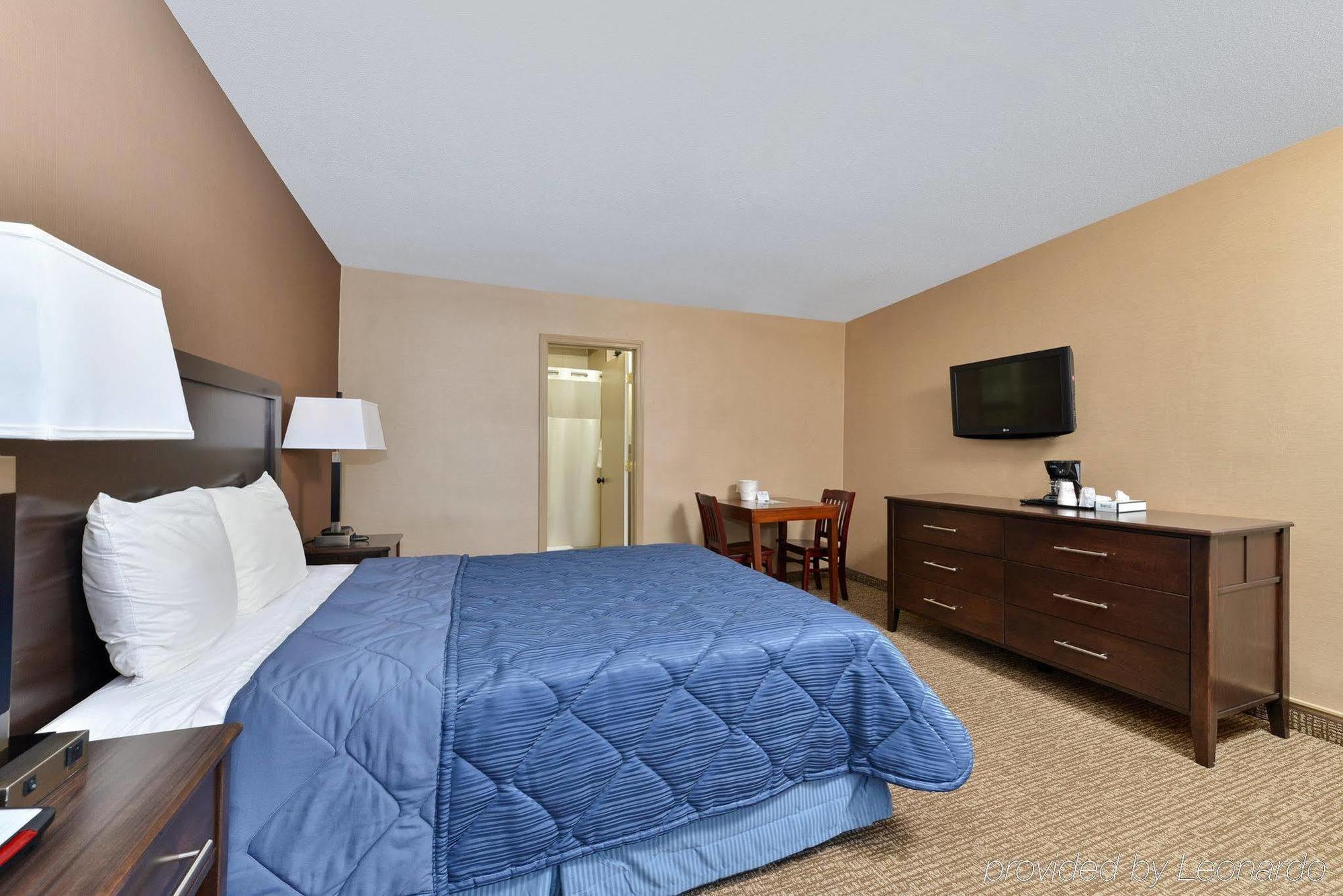 Rodeway Inn 2*